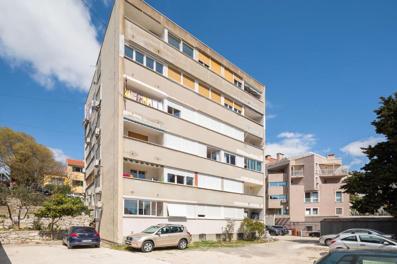 New & Modern Apartment Aa Split Buitenkant foto