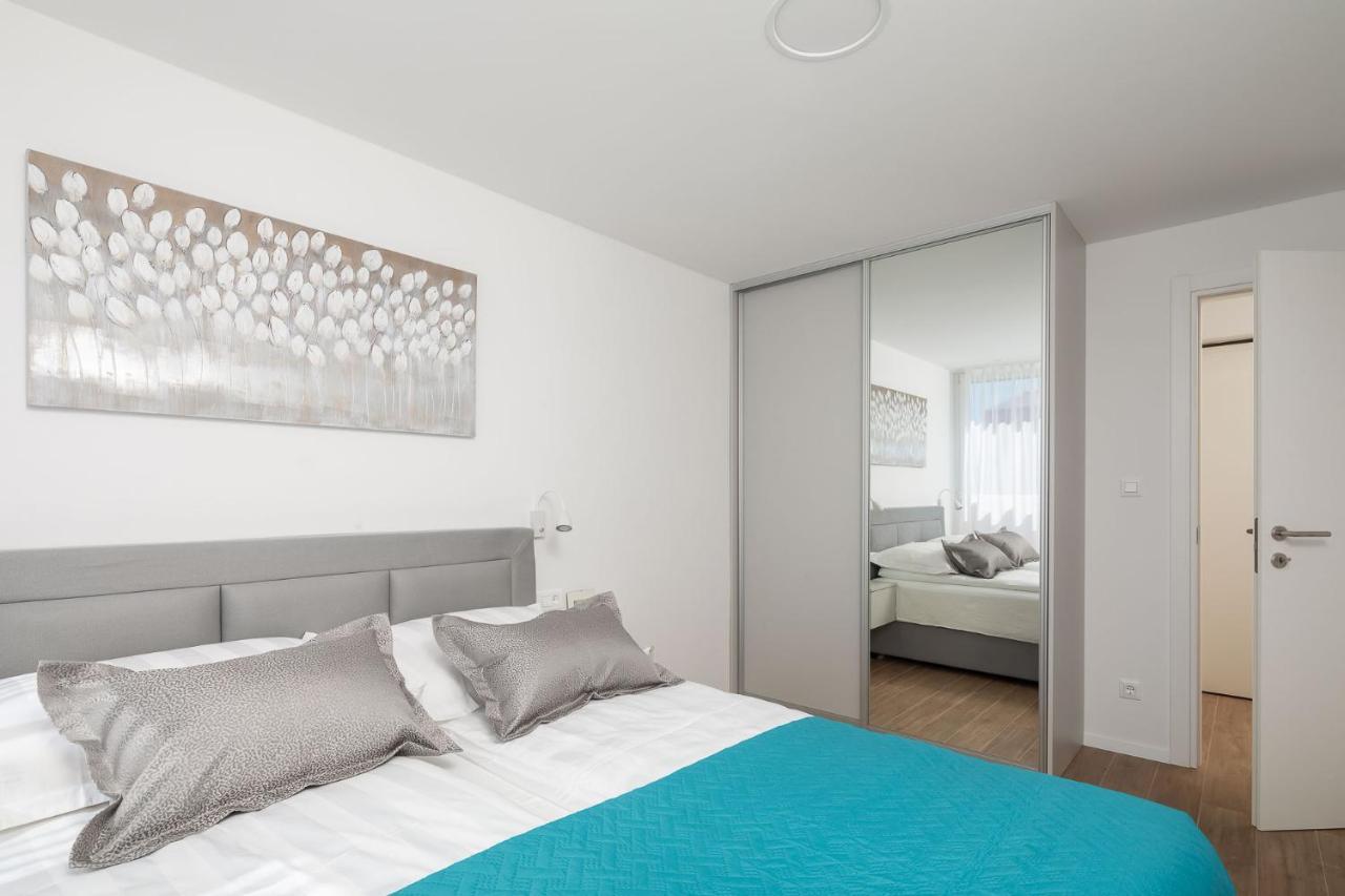 New & Modern Apartment Aa Split Buitenkant foto
